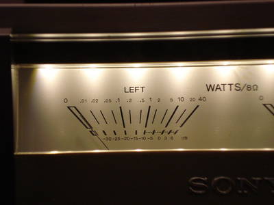 VU-meters met nieuwe verlichting.