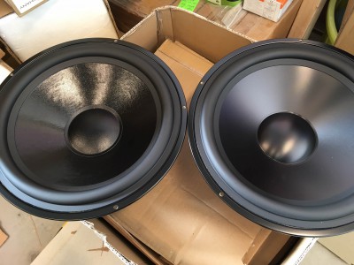 woofers_001.jpg