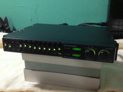pioneer eq 6010 2.jpg