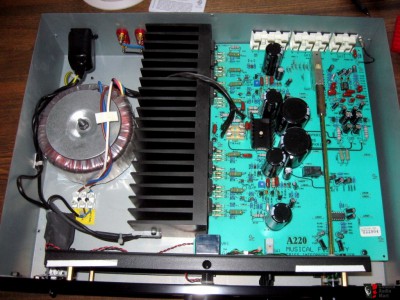 223871-musical_fidelity_a220_class_amint.jpg