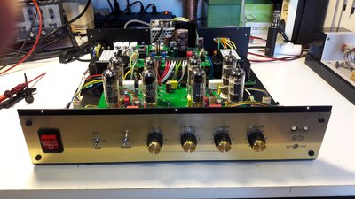 1.chassis vol gebouwd front.jpg