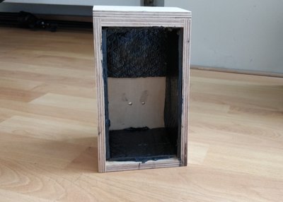 Zwart en plakkerig