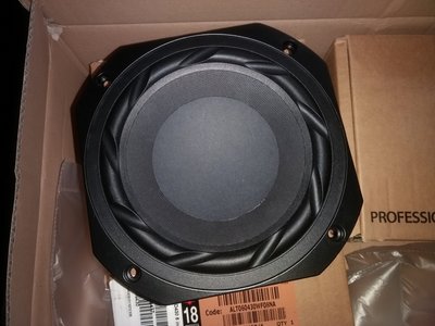 6nd430-unboxing.jpg