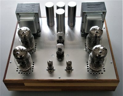 6C33C stereo voorkant.JPG