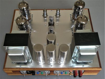 6C33C stereo achterkant.JPG
