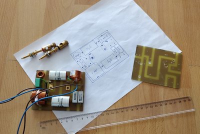 gaatjes geboord en half gemonteeerd