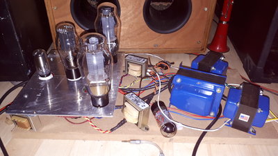 De output trafos heb ik geupgrade naar 16xx van Hammond. 5kg/st. Deze Edcor gecombineerd met mijn 832a/EF95 project.