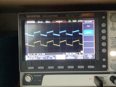 Bas toonregeling potmeter in max