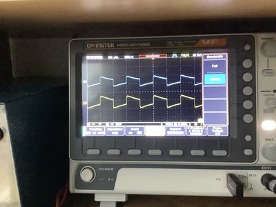 Bas toonregeling potmeter in minimum