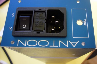 bluepanel1010988.jpg