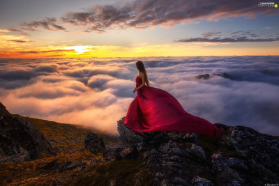 mountains-sunrise-red-fog-women-island-norway.jpg