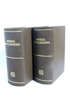 Book 01.jpg