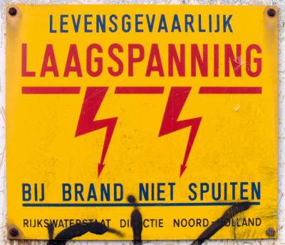 Levensgevaarlijk_laagspanning.png