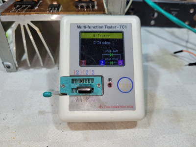 Q611 - 2SK2013.jpg