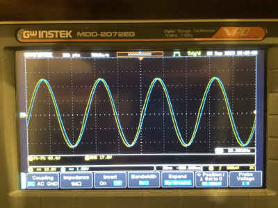 35 Watt 20 Hz met controle sinus in blauw