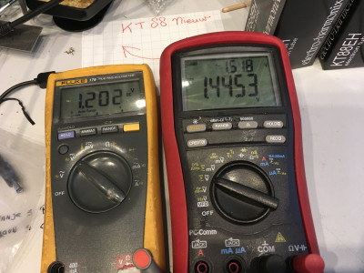 120 mA en 140 mA Bij 50 Watt