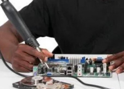 are-these-correct-examples-on-how-to-use-a-soldering-iron-v0-q2ipbom92d9c1~2.jpg