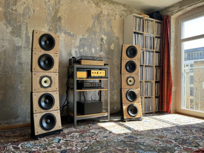 Quintet10-Open-Baffle-Speaker-by-PureAudioProject-image0-4-3-1536x1152.jpeg