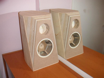Bron: http://home.kabelfoon.nl/~dezaire/project/project97c.jpg