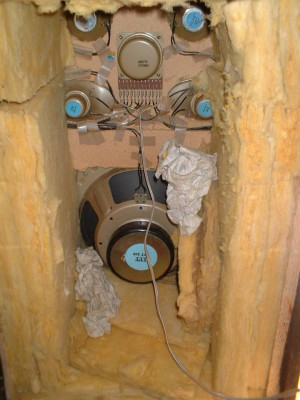 ITT met LPT 300 woofer