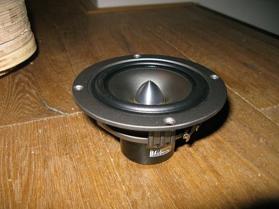 tangband w4-1337