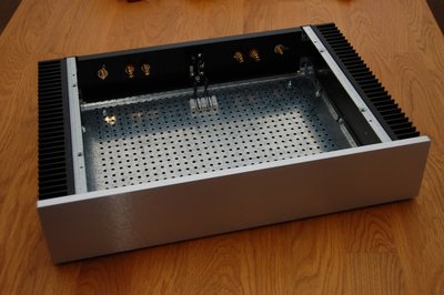 Lege HiFi-2000 kast.