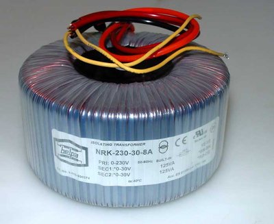1510_Ringkerntrafo,_2_x_30_volt_8_amp__250VA.jpg