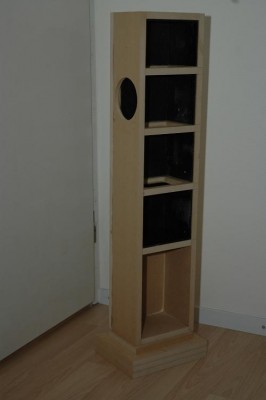 Rear speakers. 003.JPG