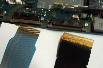 800px-ZIF_connector_and_FFC.jpg