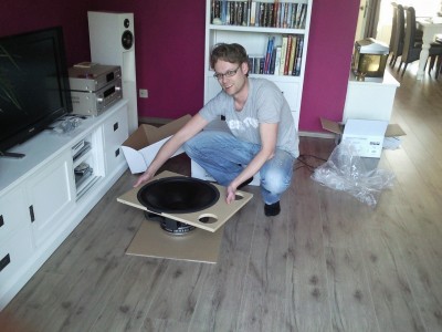 Ff proefpassen, minder dan een halve mm speling, perfect dus. En in tegenstelling tot sommige andere bouwers, lijkt het erop dat ik een mooi rond exemplaar te pakken heb :)