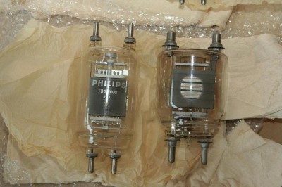 Verschil 833A en een TB3/1000. De 833A is nogal afgekloven.... Maar het geeft een goed idee.