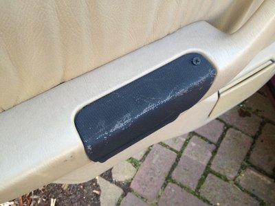 speakergrill-links-achter.jpg