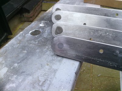 Gevlakte outriggers.