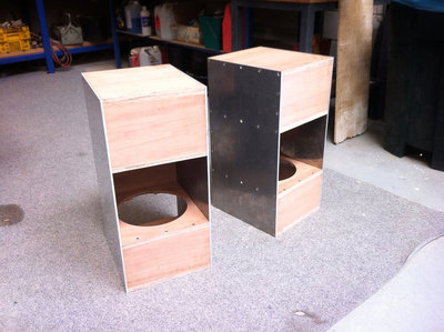 Orion-Seas-open-baffle-woofer-W-housing.jpg