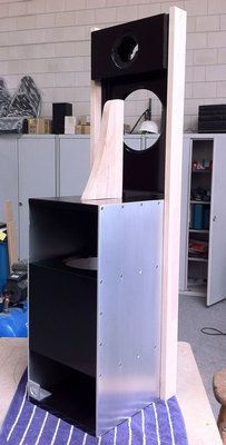 Linkwitz-Orion-rear-right-with-buttress.jpg
