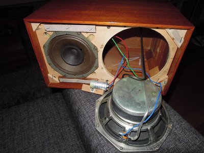 Philips 22GL565 003 paint.JPG