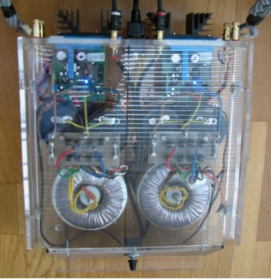 UCD400 in plexiglas TFT shouder  ingeboud.jpg
