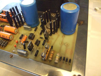 DSCF3709.jpg (135.28 KiB) 826 keer bekeken Jadis JP30 voeding. R9 en R10 samen op 1 component plaats op de print.