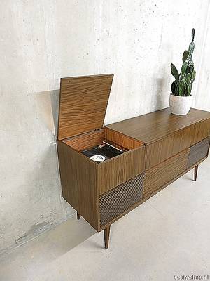 grundig.jpg