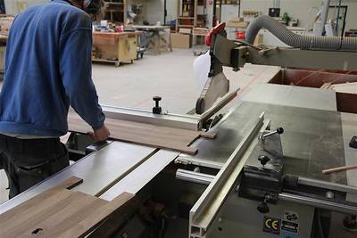 Hout wordt op maat gemaakt