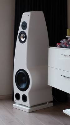 1 Linker speaker. [1600x1200].jpg