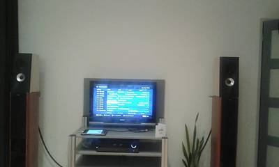 AL130 B&G monitor.jpg (26.76 KiB) 197 keer bekeken crappy foon pic