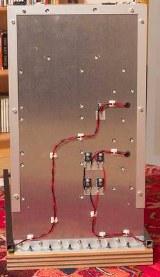 plate-bottom-wired.jpg