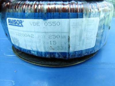 Ringkern 250VA 2x15v 2x8,33A.jpg